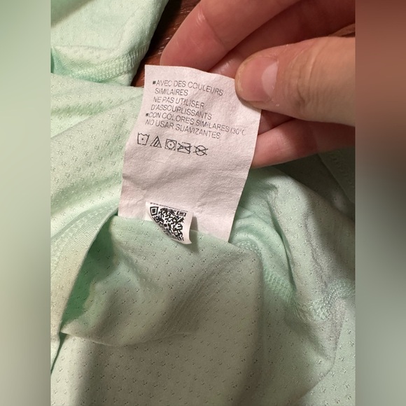 Under Armour Women's Mint Short Sleeve Tee - Picture 3 of 4